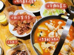 -老滇山寨•云南特色菜•地方菜•民族风情歌舞表演(金碧店)