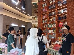 -新华书店(龙头路店)
