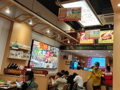 -华记煲仔华·煲仔饭(市桥易发店)
