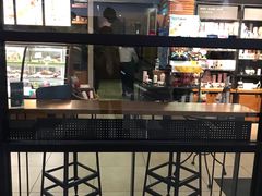 -星巴克(上海虹桥新天地二店)
