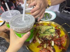 -老班长·小龙虾·鲜货烧烤大排档(金街美地店)