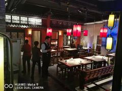 大堂-红蜡烛•瓦罐粥家常菜•夜宵(中山路店)