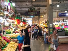 -班赞海鲜市场胖阿姨加工点