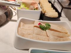 -左庭右院鲜牛肉火锅(金山万达店)
