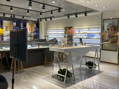 -宏宇眼镜蔡司依视路折扣店(兆佳眼镜城店)