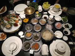 -半岛翡丽海鲜自助餐厅(观风亭店)