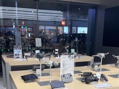 -DJI大疆(深圳华强北曼哈授权体验店)