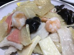 -梅飞酒家(名辉豪庭店)