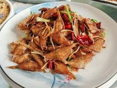 -鸿运美食府