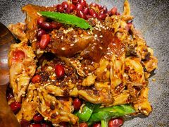 手撕扁担鸡-吃饭皇帝大土家民族菜(正大广场店)
