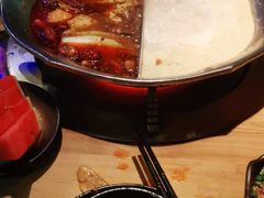 -湊湊火锅·茶憩(杭州湖滨银泰in77店)
