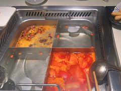 -海底捞火锅鲜切牛肉主题店(长寿路店)