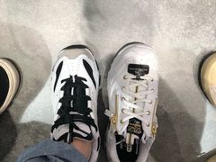 -首创奥特莱斯(西安店)