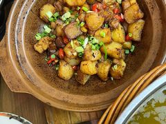 -有红鸡毛店·川菜(建设路店)