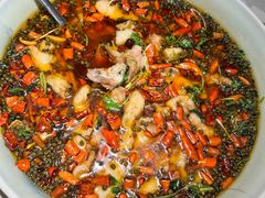 沸腾鱼-麻六记(新天地店)