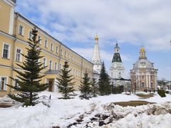 -谢尔盖圣三一大修道院