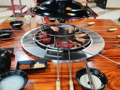 -炭虎子水浒烤肉(梦时代店)