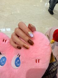 -UGIRL有个美甲