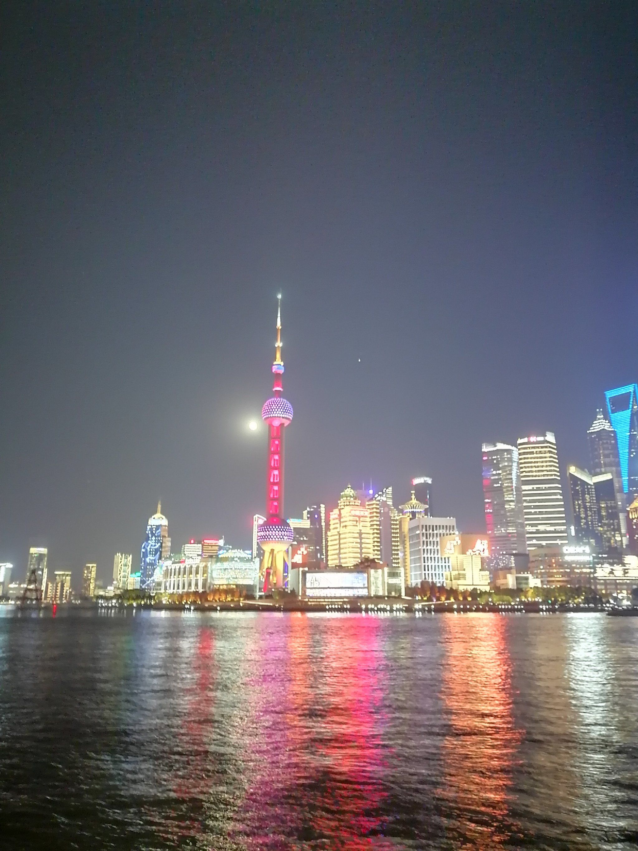 夜景绚丽多彩
