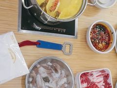 -杨老板·海鲜集市火锅·鲜切牛肉(中防万宝店)