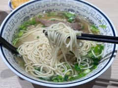 -陇兴楼兰州拉面(西安咸阳国际机场店)