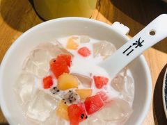 现任椰奶冰粉-太二酸菜鱼(正大广场店)