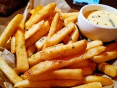 -斯普汇生蚝牛排馆(中骏世界城店)