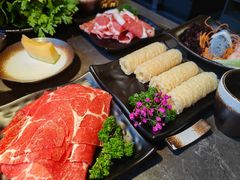 -湊湊火锅·茶憩(杭州湖滨银泰in77店)