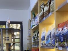 -悠尼宠物·独立低压伊珊娜洗护·美容·寄养(兰谷路店)