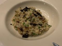 -龙虾酒吧扒房(宁波香格里拉店)