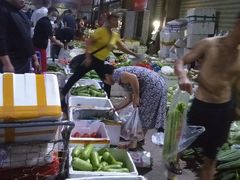 -三亚新鸿港水果一级批发市场