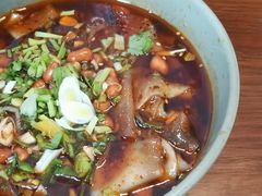 流汁宽粉-臻老板牛肉面(光华路SOHO店)