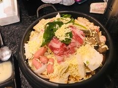 韩式芝士年糕拉面火锅-烤路里·韩国品质自助烤肉(石路天虹4号店)
