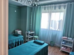 -萱草产后康复催乳中心(江宁万达店)