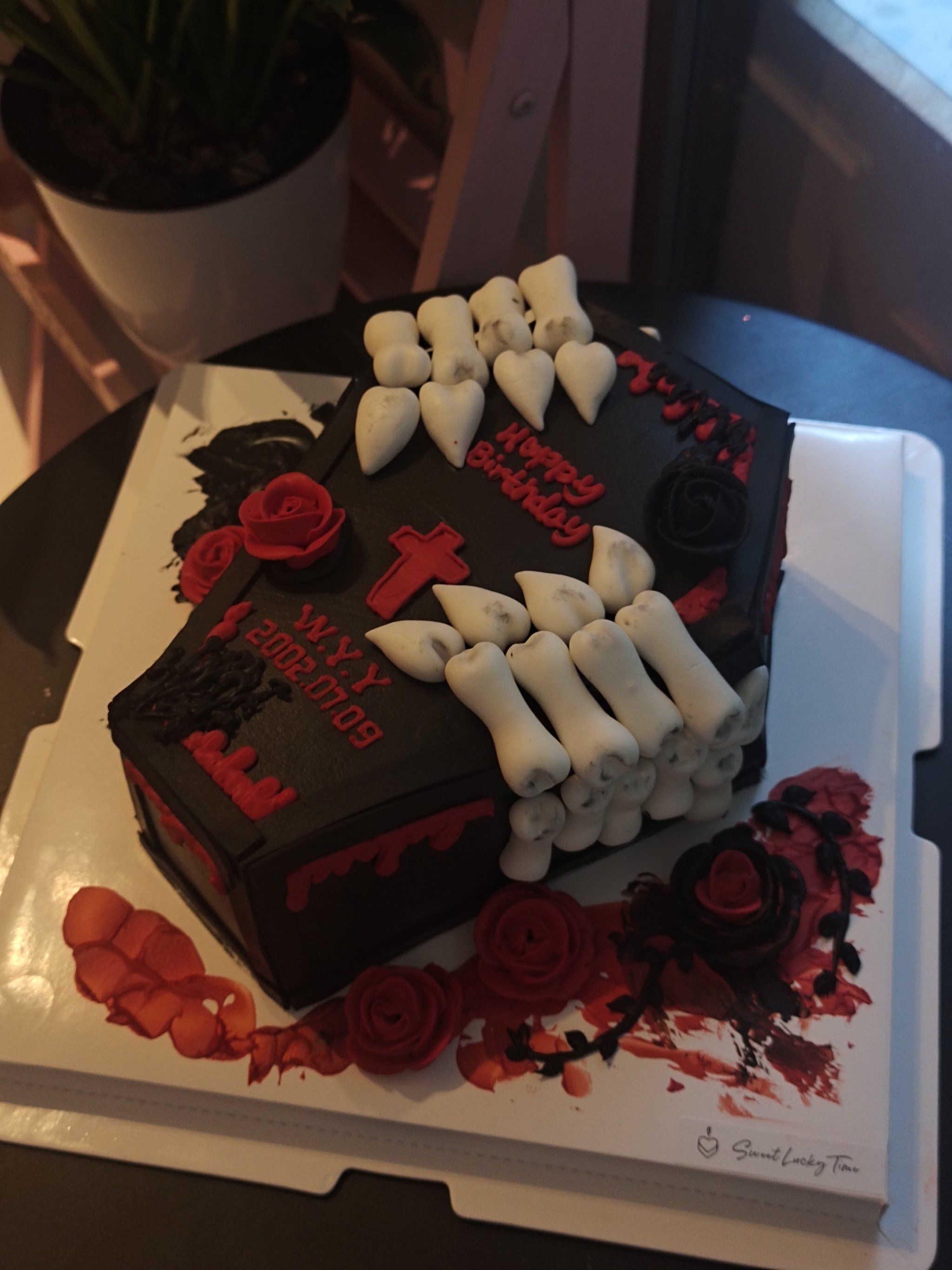 欢迎来参加我的葬礼～哥特风蛋糕