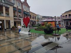 -王府井奥莱临潼小镇(临潼店)