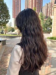 -妃格美发沙龙·烫发·染发