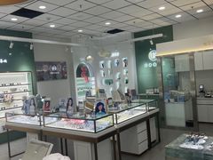 -GOOMI久米眼镜·蔡司·依视路·明月官方授权店(龙德紫金店)