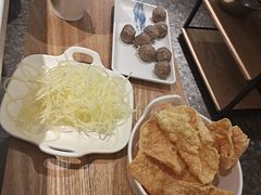 -三人行骨头王火锅(长寿店)