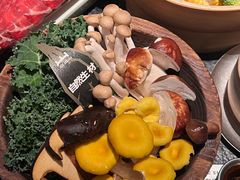 -三出山火锅(万象天地店)