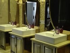 -东方之珠洗浴休闲广场(大港店)