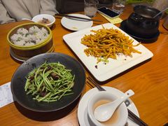 -莲餐厅·湖北菜·潜江小龙虾店(愚园路店)