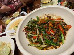 -老滇山寨•云南特色菜•地方菜•民族风情歌舞表演(金碧店)