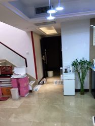 -康美贞·痘肌养护管理中心