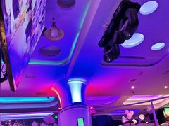 -巴特餐饮6加1音乐餐吧·新疆菜