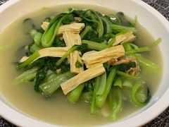 油渣毛菜烧腐竹-徐记私厨(半淞园路店)