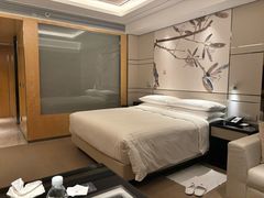-上海宝华万豪酒店