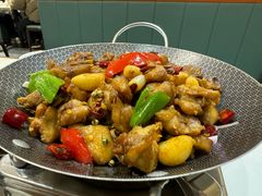 干锅蒜香鸡-刘胖子家常菜·蹄花焖藕(中南店)