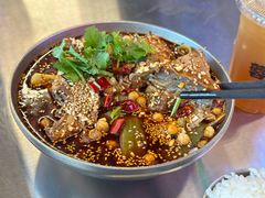 -蓉三少冒烤鸭·四川小吃集(北京首店)