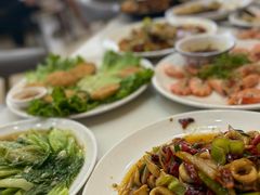 -覃记海鲜美食餐厅